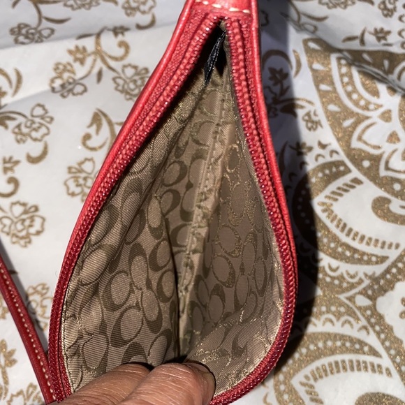 Coach leatherwear EST 1941 wristlet handbag color red 👍🏽 - Picture 7 of 9